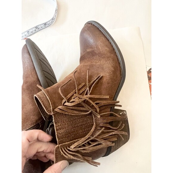Born Brown Woman’s Fringe Ankle Boots Western 2.33” Heel Side Zip Danni Boot 8 - Picture 7 of 11